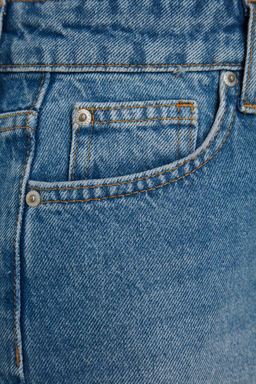 Mavi Yuksek Bel City Boy Denim Sort TWOSS23SR00199