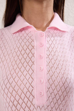 Pembe Viral Delikli/Ajurlu Yazl?k Polo Yaka Triko Bluz TWOSS25BZ00576 - Trendyolmilla фото 3
