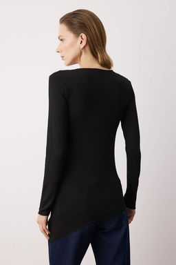 Siyah Asimetrik Uzun Kollu Premium Yumusak Orme Bluz TWOAW26BZ00364