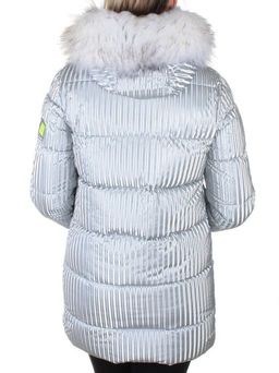 2037 GRAY Куртка зимняя облегченная женская Yixiangyuan - Fashion фото 6