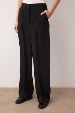 EXCLUSIVE Ozel Koleksiyon Dokumlu Siyah Nervurlu Wide Leg/Genis Paca Pantolon TWOAW26PL00118