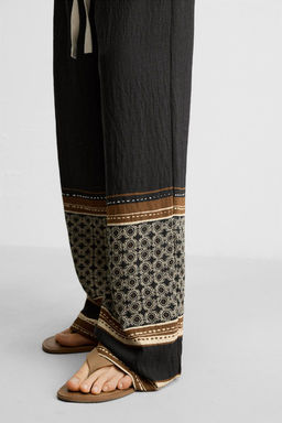 RELAXED FIT COLOUR BLOCK TROUSERS - Zara фото 5