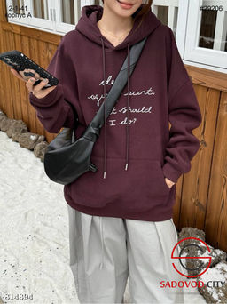 Тёплая толстовка с капюшоном и карманом