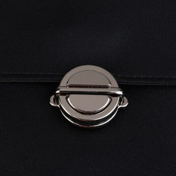 Цена за 5 шт. Застёжка для сумки, 3×3 см, цвет серебряный