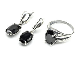 Кольцо серьги с цирконом искусственным, цв.морион размер 19