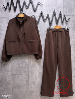 Костюм двойка: олимпийка и брюки с резинкой