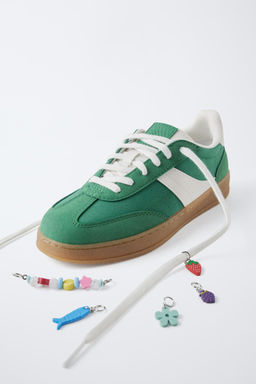 SNEAKERS WITH CHARMS - Zara фото 5