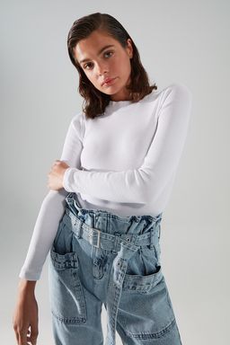 TRENDYOLMILLA Beyaz Fitted/Vucuda Oturan Dik Yaka Fitilli Alttan C?tc?tl? Esnek Orme Body TWOAW20BD0011 фото 2