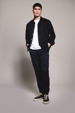 Узкие брюки-карго с карманами и нормальной талией Jogger