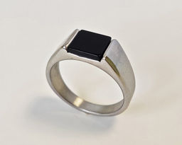 Мужское кольцо из стали