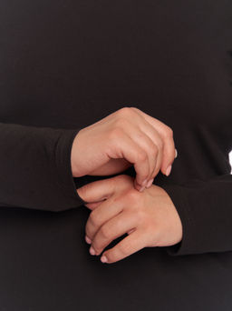 Лонгслив оверсайз BL17002BLK01