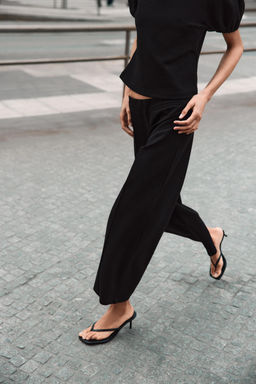 PANTAL?N VOLUMEN / Negro - Zara фото 4