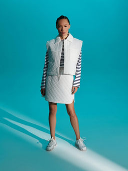 Белый стеганый жилет - Incity фото 4