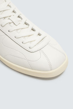 LEATHER TRAINERS