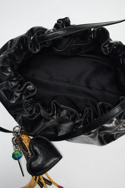 GATHERED TOTE BAG WITH CHARMS - Zara фото 6