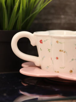 Кружка керамическая с блюдцем Cozy dishes, white