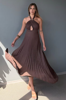 Bordo Piliseli Cut Out Aksesuar Detayl? Sifon Midi Astarl? Elbise TPRSS25EL00327 - Trendyolmilla фото 5