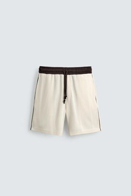 BERMUDA RETRO F?TBOL CONTRASTE / Blanco roto