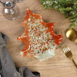 Тарелка в форме ёлки Нежного Нового года, 16.5х19.5 см