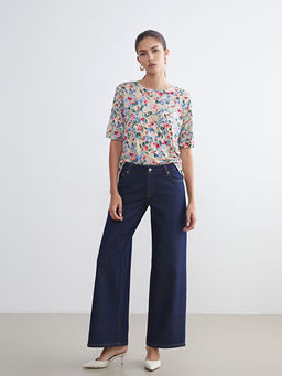 Bisiklet Yaka ?i?ekli Kad?n Ti??rt