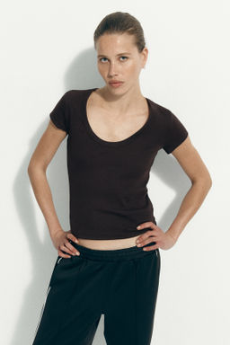 Camiseta acanalada con escote en U - H&m фото 10