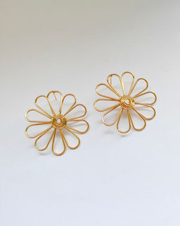 Стильные серьги