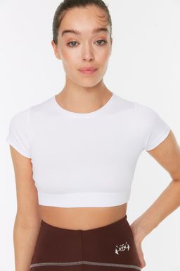Beyaz Crop Hafif Destekli Yumusak Dokulu Bisiklet Yaka Orme Spor Ust/Bluz TWOAW21BZ0158