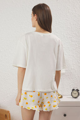 Kad?n Mini Me/Anne K?z Beyaz %100 Pamuklu Meyve Desenli Sortlu Orme Pijama Tak?m? THMSS25PT00295