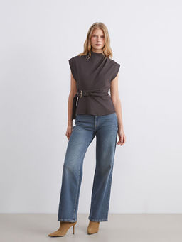 Dik Yaka Kemerli Bluz