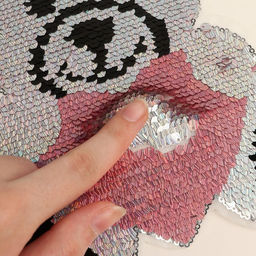 Термоаппликация двусторонняя «Медведь», с пайетками, 19 × 17 см, цвет розовый/серебряный