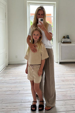 BERMUDA SHORTS WITH DRAWSTRING