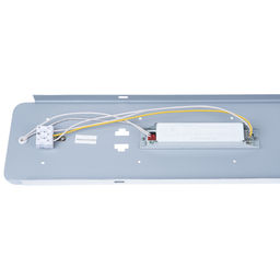 ULY-K70A 40W/4000K/L126 IP65 WHITE Светильник светодиодный промышленный. Белый свет (4000К). 4360Лм. 1260X150x100мм. Корпус белый. TM Uniel