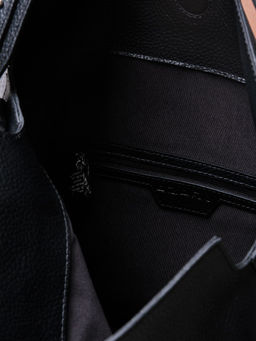 Сумка кожаная на плечо Azaro 30925 черный