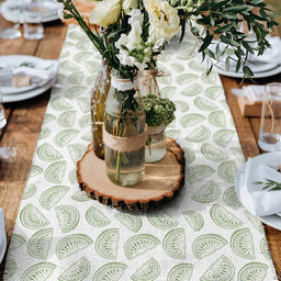 Скатерть-дорожка на стол 145х50см "Астурия зеленый", рогожка (хлопок 100%) 171г/м2, упаковка классическая, пакет ПВХ 28х41см, "Домашняя мода" (Россия)