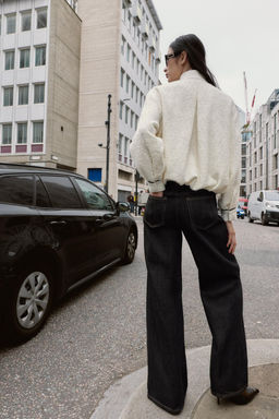 CONTRASTING TRIM BOMBER JACKET - Zara фото 3