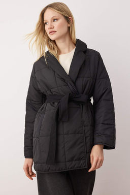Siyah Oversize Kal?p Kase Yaka Detayl? Kusakl? Sisme Mont TWOAW26MO00119