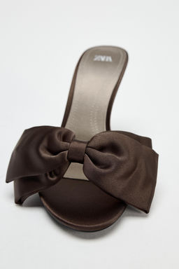SATIN-EFFECT HIGH-HEELED MULE SANDALS WITH MAXI BOW