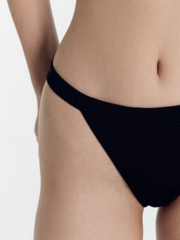 Купальный костюм женский в черном цвете черный 702218 - Mark formelle фото 8