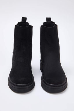 Siyah Suet Duz Tabanl? Chealsea Kad?n Bot TAKAW26BO00085