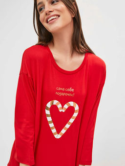 Комплект женский (лонгслив, брюки) в красном цвете с принтом в виде печенек - Mark formelle фото 4