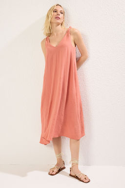 TRENDYOLMILLA Yesil Rahat Kesim V Yaka Midi Dokuma Elbise TWOSS23EL00882 фото 23