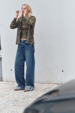 ANIMAL PRINT FOIL JACKET