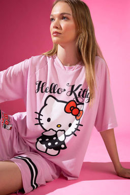 Футболка Cool Hello Kitty Oversize с V-образным вырезом и короткими рукавами