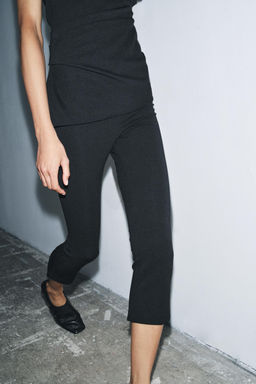 CREPE CAPRI TROUSERS WITH VENT - Zara фото 2