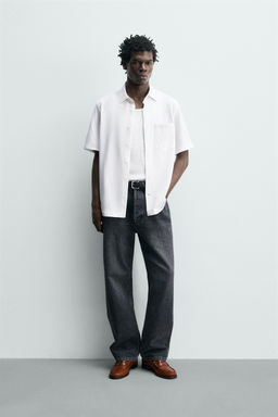 CAMISA REGULAR FIT ESTRUCTURA / Blanco