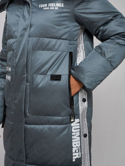 Пальто утепленное молодежное зимнее женское темно-зеленого цвета 5873TZ - Mtforce фото 11