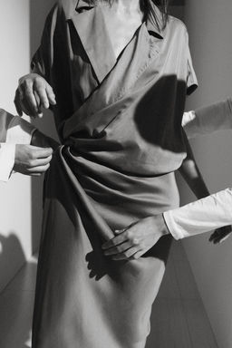 ZW COLLECTION SATIN WRAP DRESS - Zara фото 4