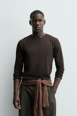 CAMISETA SLIM FIT B?SICA / Marr?n - Zara фото 2
