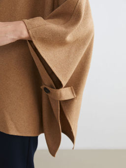 Dik Yaka Kad?n Ka?e Pan?o