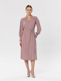 Платье из крепа